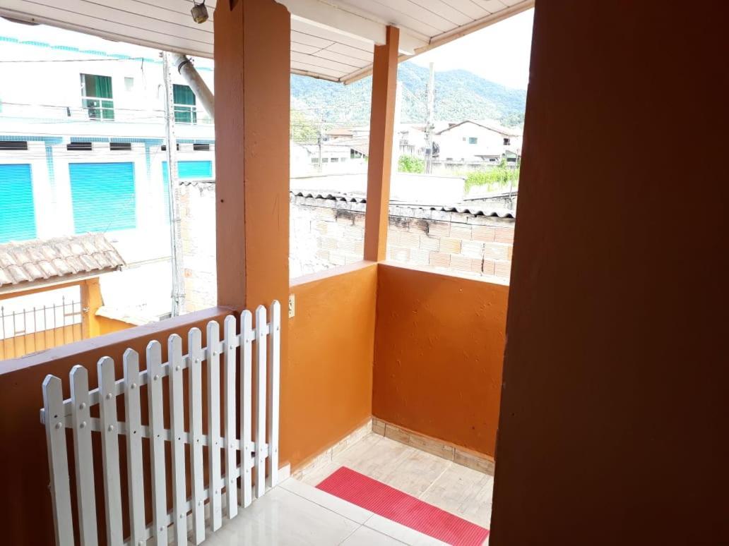 Casa Proxima Da Praia Grande Убатуба Экстерьер фото